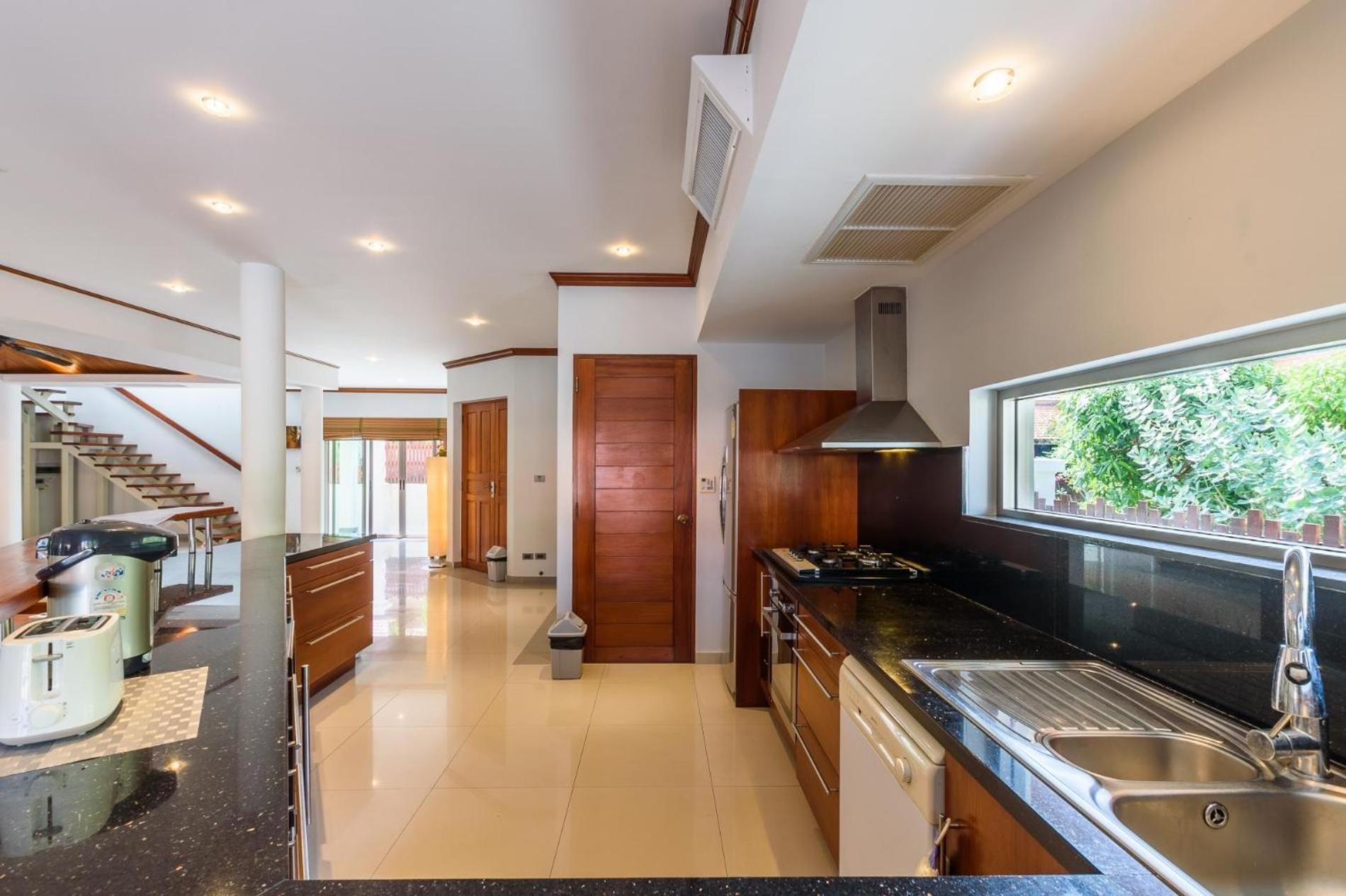 Amber Pool Villa Naiharn Rawai Экстерьер фото